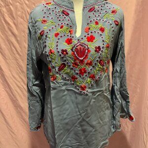 Collections Etc Light embroidered blue tunic Sz M